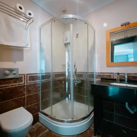 Oeluedeniz 1+1 Modern Summerhouse With Swimming Pool פאטהיה